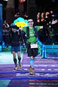 BIB: 5200
                            <button type="button" onclick="openModal(26223624)" class="btn btn-primary btn-sm float-right btn-popup" data-toggle="modal" data-target=".modal-high-quality">
                        <i class="fas fa-shopping-cart"></i> Add to Cart
                    </button>
                                            <button type="button" onclick="isThisMe(26223624, true)" class="btn btn-success btn-sm float-right btn-popup btn-isme hidden" data-toggle="tooltip" data-placement="bottom" title="นี่คือรูปของคุณใช่ไหม คลิกที่นี่เพื่อเอาเข้าอัลบั้ม">
                        <i class="fas fa-plus"></i> Add to album
                    </button>
                    <button type="button" onclick="isThisMe(26223624, false)" class="btn btn-warning btn-sm float-right btn-popup btn-isnotme hidden">
                        <i class="fas fa-ban"></i> Remove from album
                    </button>